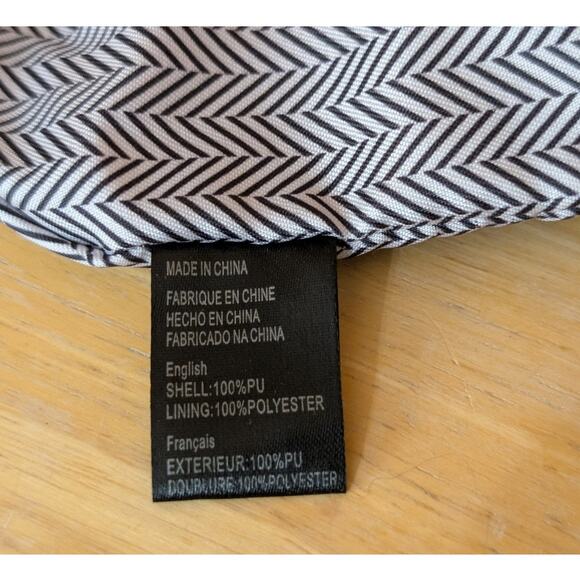 Beige Cross Body Faux Leather Compartment Purse - Picture 13 of 16